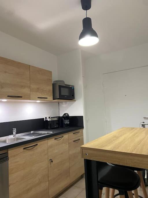 Cosy, Lyon, Avec Garage Prive Apartamento *